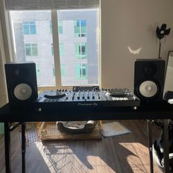 XDJ-XZ Set up with (2) Yamaha H8 Studio Monitors with stands and table rockville