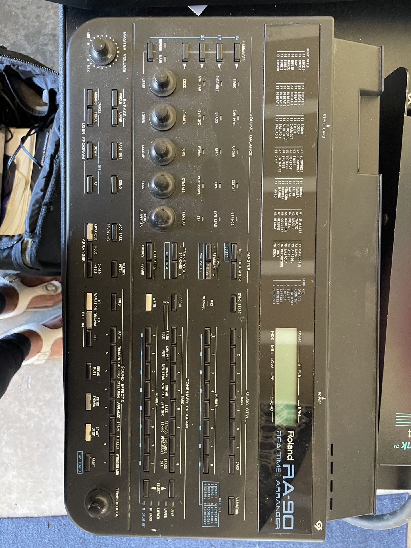 Roland RA 90