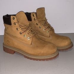 Timberland 12909 Junior’s 6" Premium Waterproof Boots Wheat Nubuck Size 4