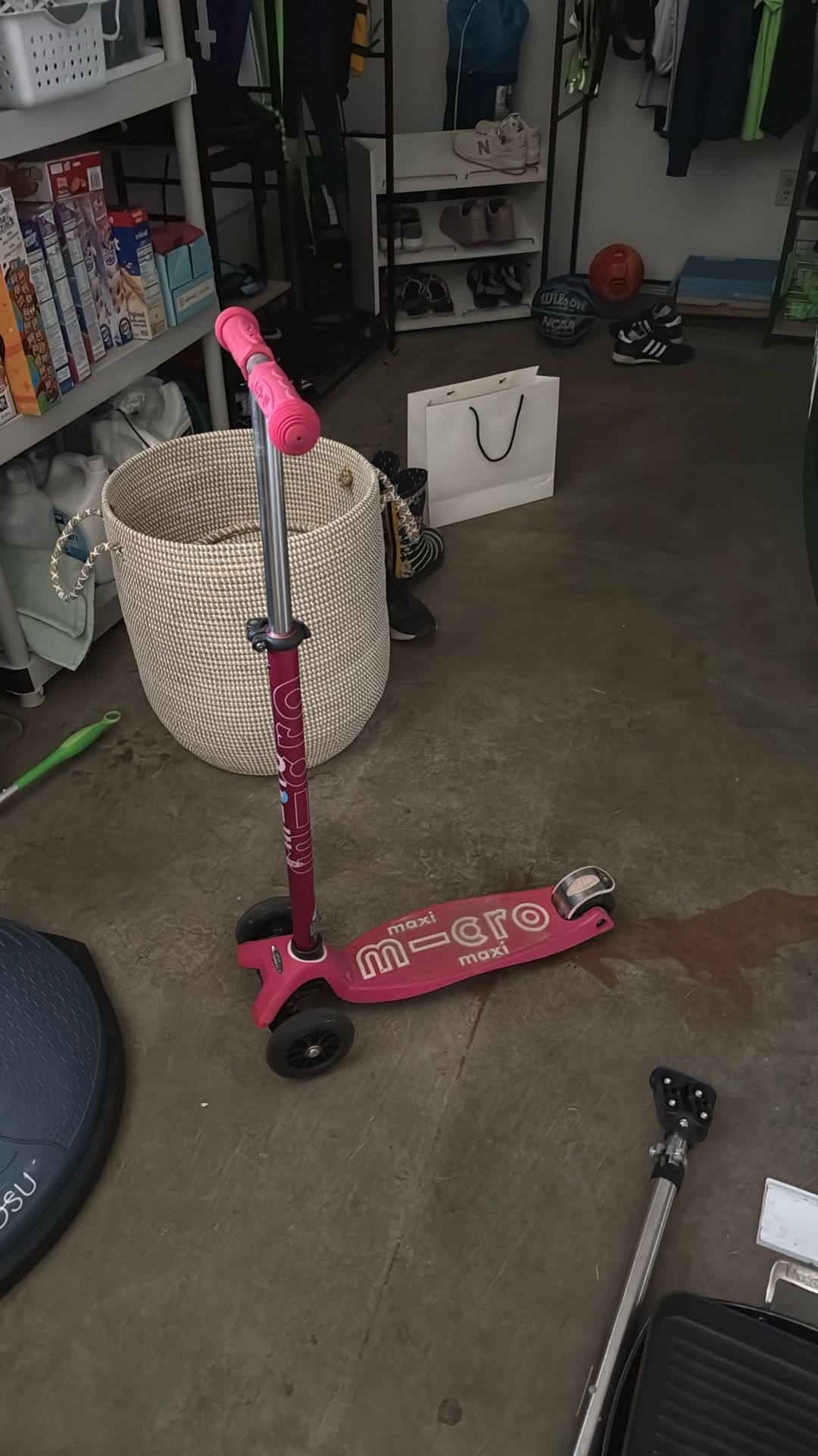 Maxi Micro Scooter - Pink/Great Condition