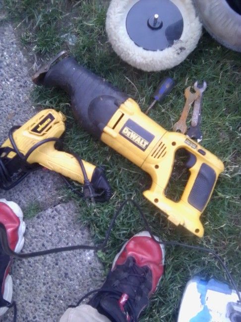 DeWalt Sawzaw