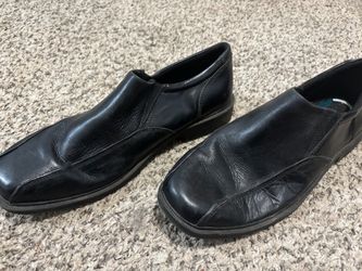Size 12 Black Leather Slip-On Dress Shoes