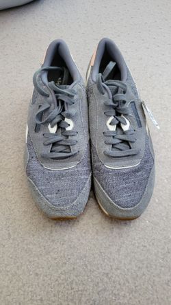 Women's Shoes size 9