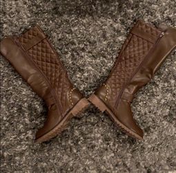 Women’s knee high boots