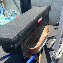 Tool box for truck bed