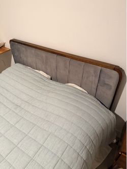 Queen size bed
