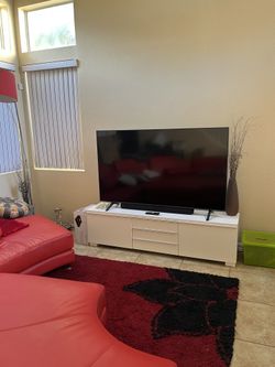 Smart LG Tv 70 Inch And Yamaha Soundbar