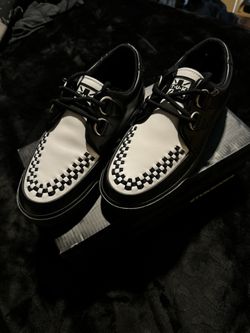T.U.K Creeper Sneaker Black And White Size 5M/7W