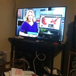 50 inches TV  W Remote Control  And Wall  Mount 