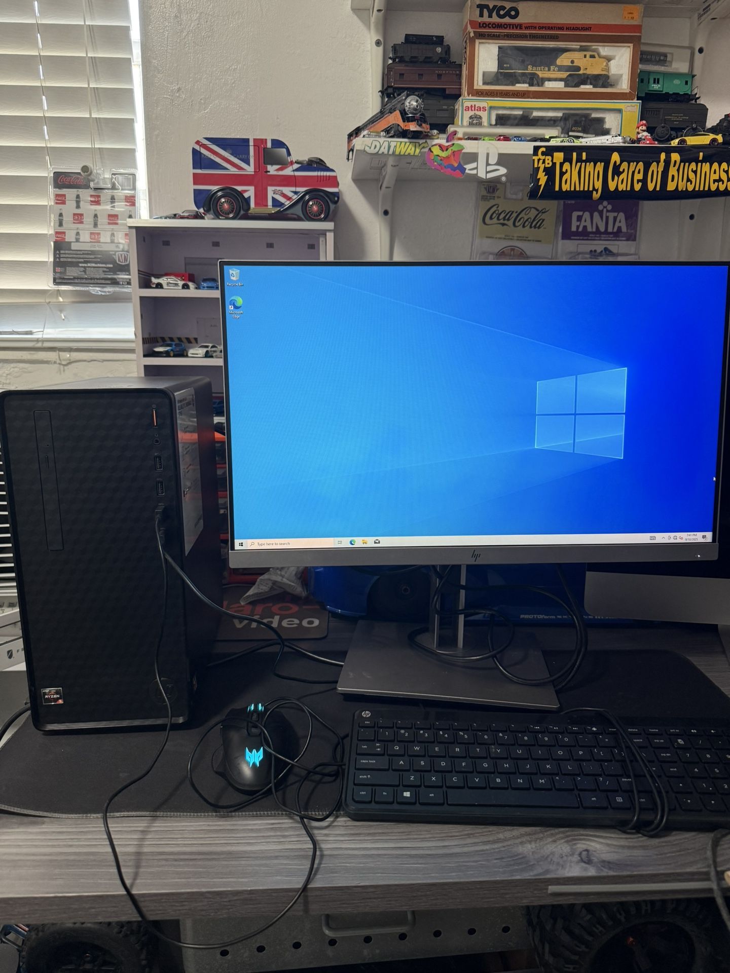 Desktop Computer Hp Very Fast WiFi 