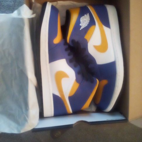 Laker Color Jordan 1s