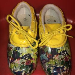 Girls Duck All Weather Boots.  Size 2Y