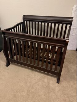 4 in 1 crib, toddler bed, Full size bed