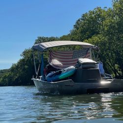 2001 Bass Tracker Minn kota power drive