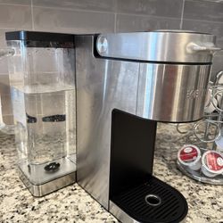  KEURIG® K-Supreme Plus® Single Serve Coffee Maker + FREE Cake Cup Holder!