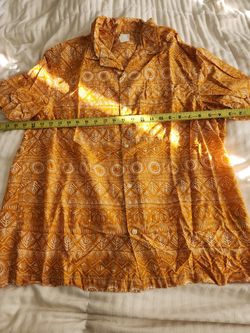 H&M mens XL 2 Shirt lot
