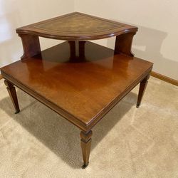 Corner Table w Embossed Leather 