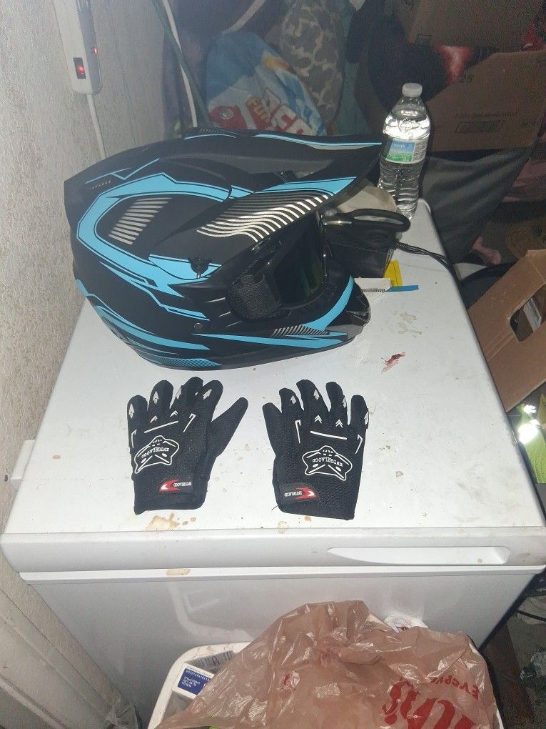 Small kids helmet