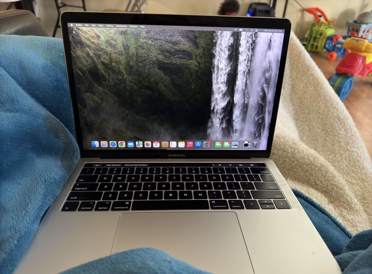 2017 MacBook Pro W/touch Screen