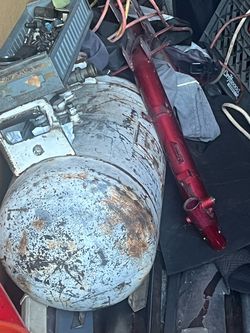Forklift propane tank