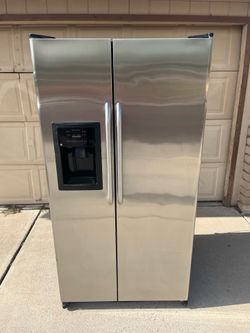 Refrigerator GE Stainless Steel