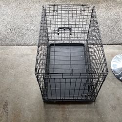 Dog Crate $25