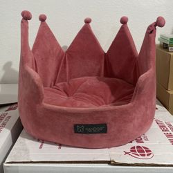 Nandog Pink Crown Dog Bed