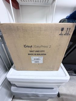 Cricut EasyPress 2 and Cricut Explore Air 2