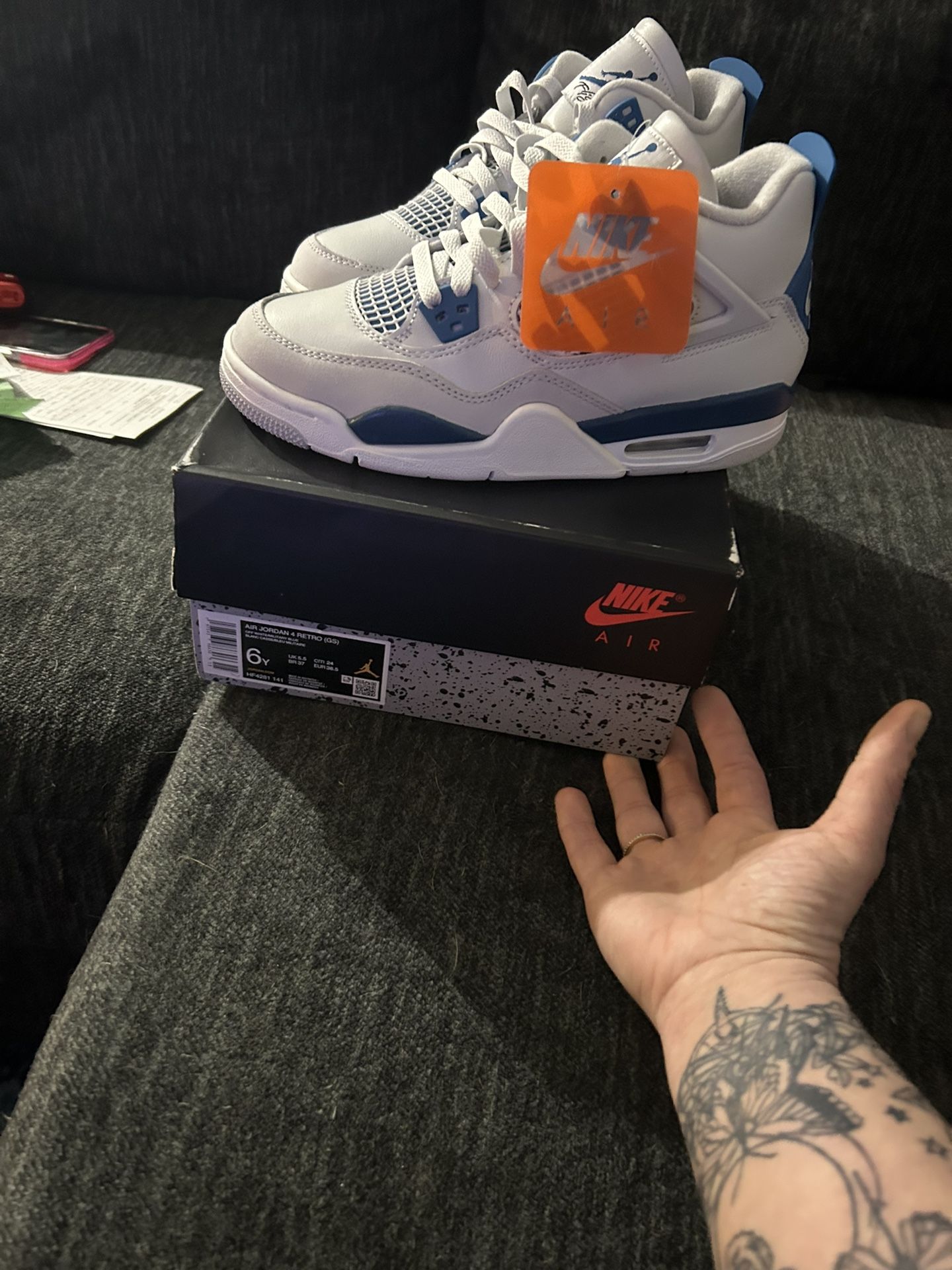 Air Jordan 4 Retro Military Blue Size 6