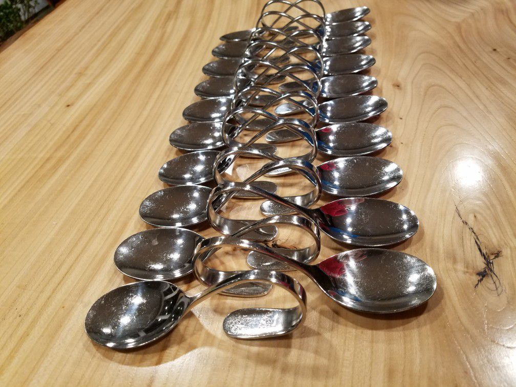 Like new 20 appetizer spoons