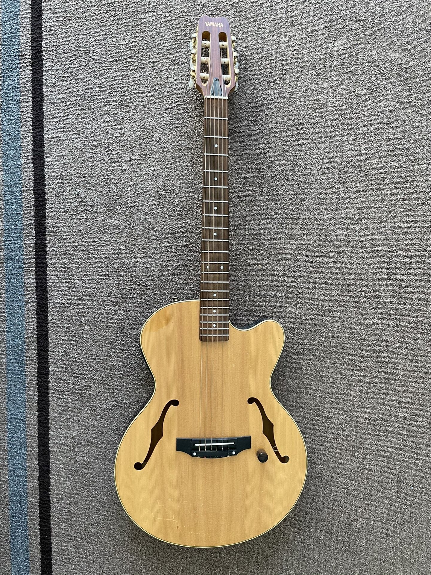 Yamaha AEX 500N guitar