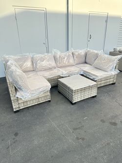 7pc Outdoor Wicker Sectional Sofa Set with Coffee Table