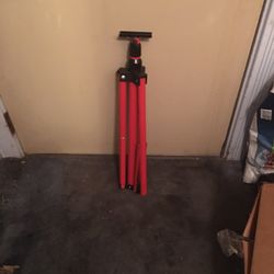 BRAND NEW NEVER USED 60” INCH ADJUSTABLE TRIPOD $20.00