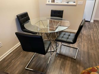Kitchen Table with 4 Chairs