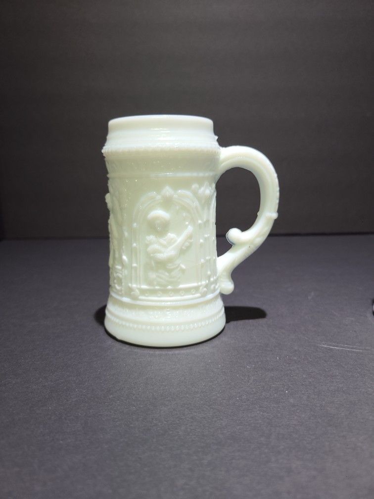 Westmoreland Greentown Serenade White German Custard Glass
