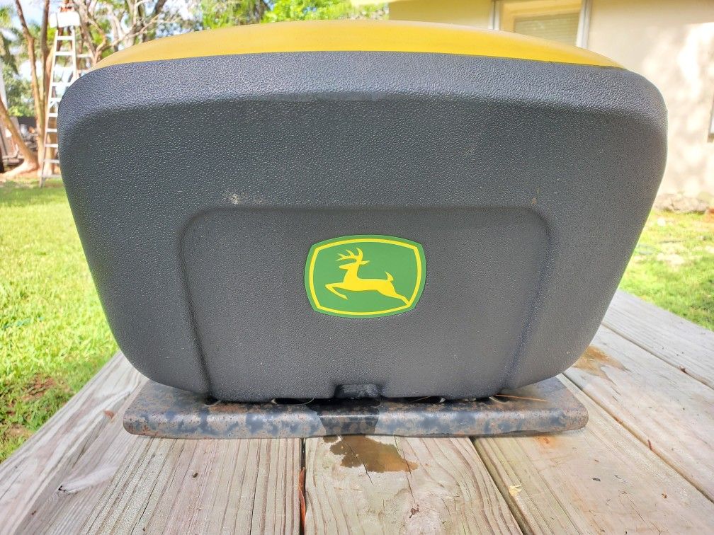 John Deere Tractor Riding Lawnmower Seat