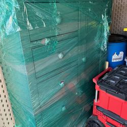 Children’s Dresser