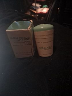 SkinLogics Lip Peel