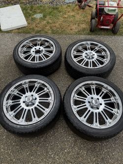 XD Series 22” Wheels with Falken Azenis Tires – Set of 4