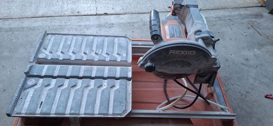 Ridgid 7inch tile saw