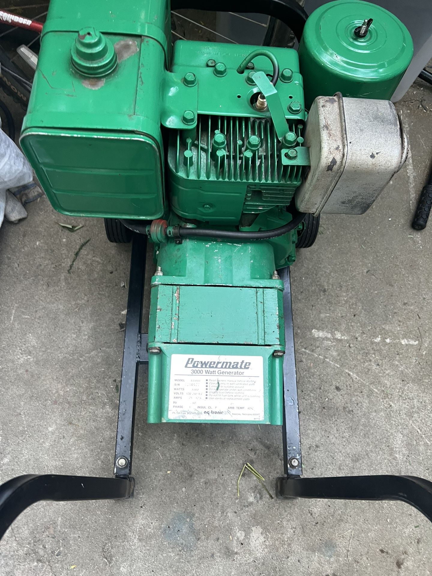 Generator 3000 W