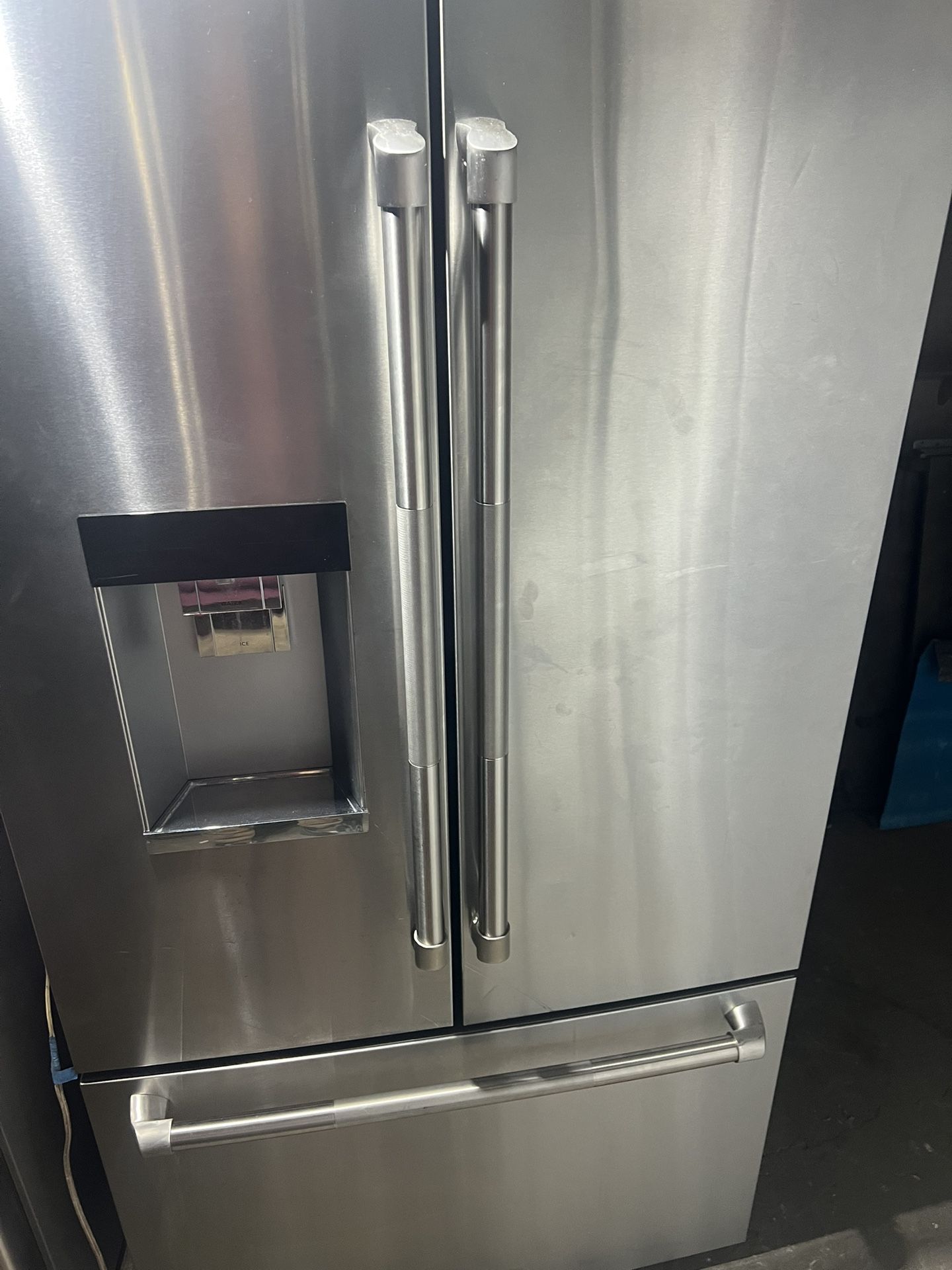 Good Conditions Refrigerator