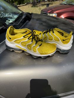 Nike VaporMax’s 8.5