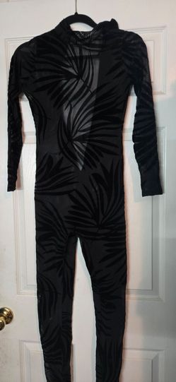 Cute black long sleeve outfit
