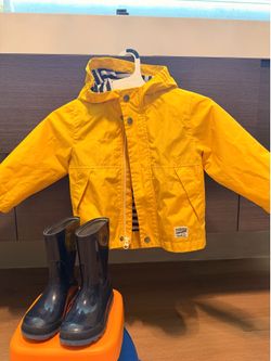 Toddler Rain Jacket (24M) + Rain Boots Size 7–8 – Good Condition