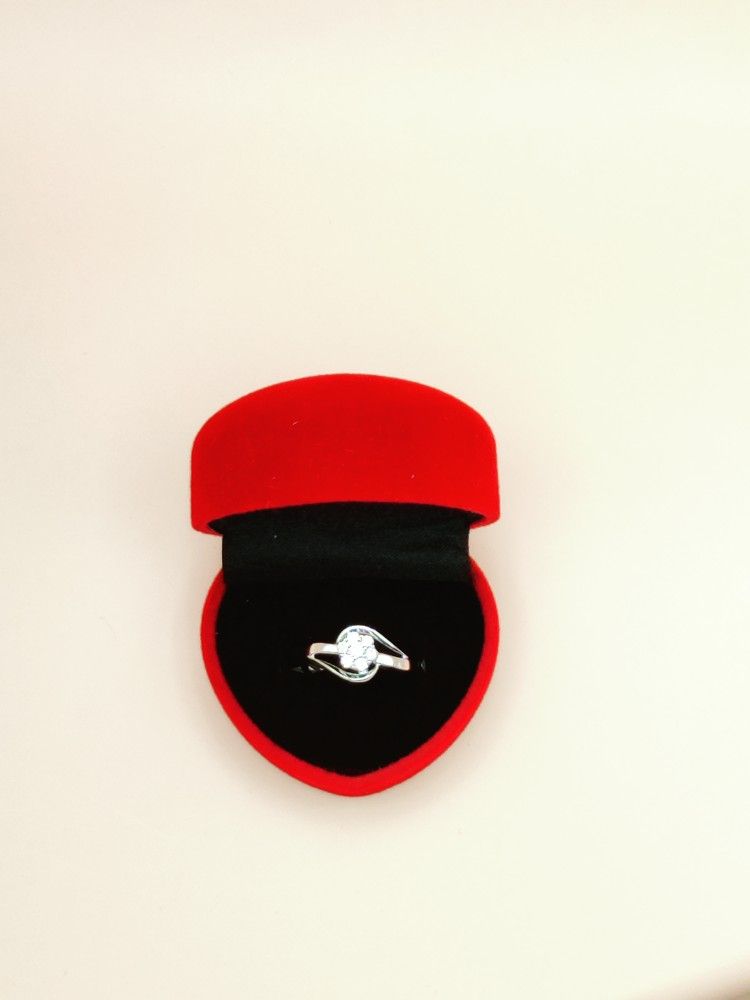 Flower Diamond Ring