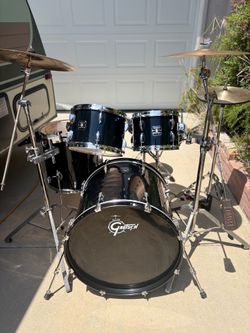 Complete 5 piece Gretsch drumset- Ready to Rock!