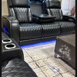 💕 GREAT QUALITY 😎 BRAND NEWBoyington Black Power Reclining Living Room Set/Caramel color available