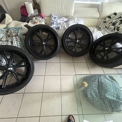 22inch Forgiato Rims With Brand New Tires 