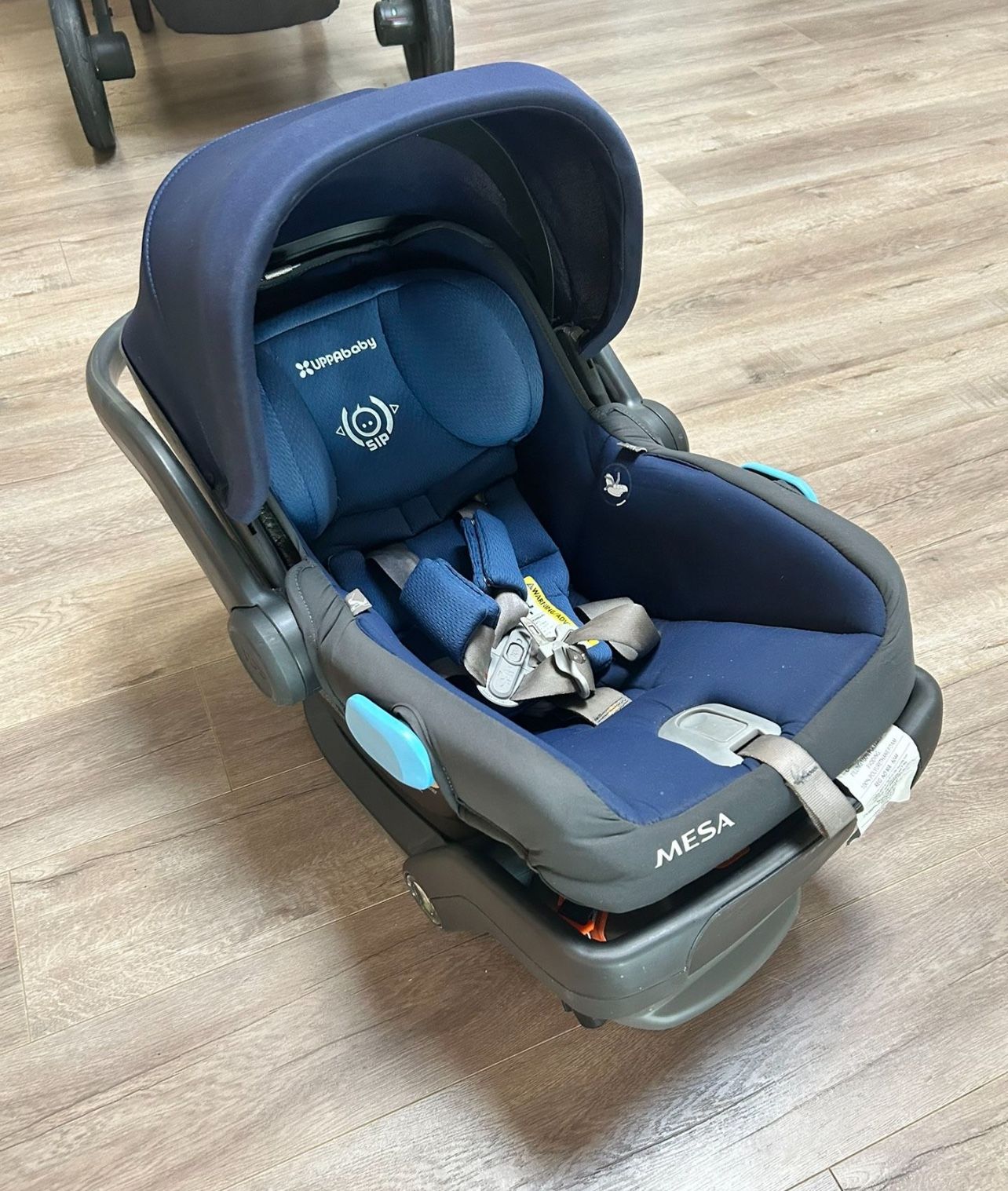 Uppababy Mesa Car Seat With 3 Base
